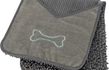 Rankšluostis kailiui su kišenėmis rankoms