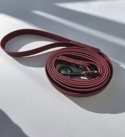 Pavadėlis dengtas pvc, bordo