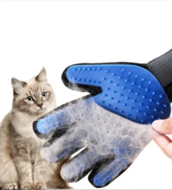 Masažuojanti šukavimo pirštinė katėms ir šunims