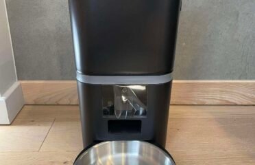 Automatinė kačių šėrykla su kamera ir WiFi