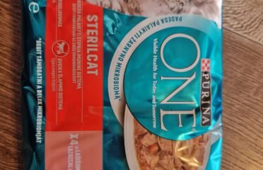 Šlapias kačių ėdalas.